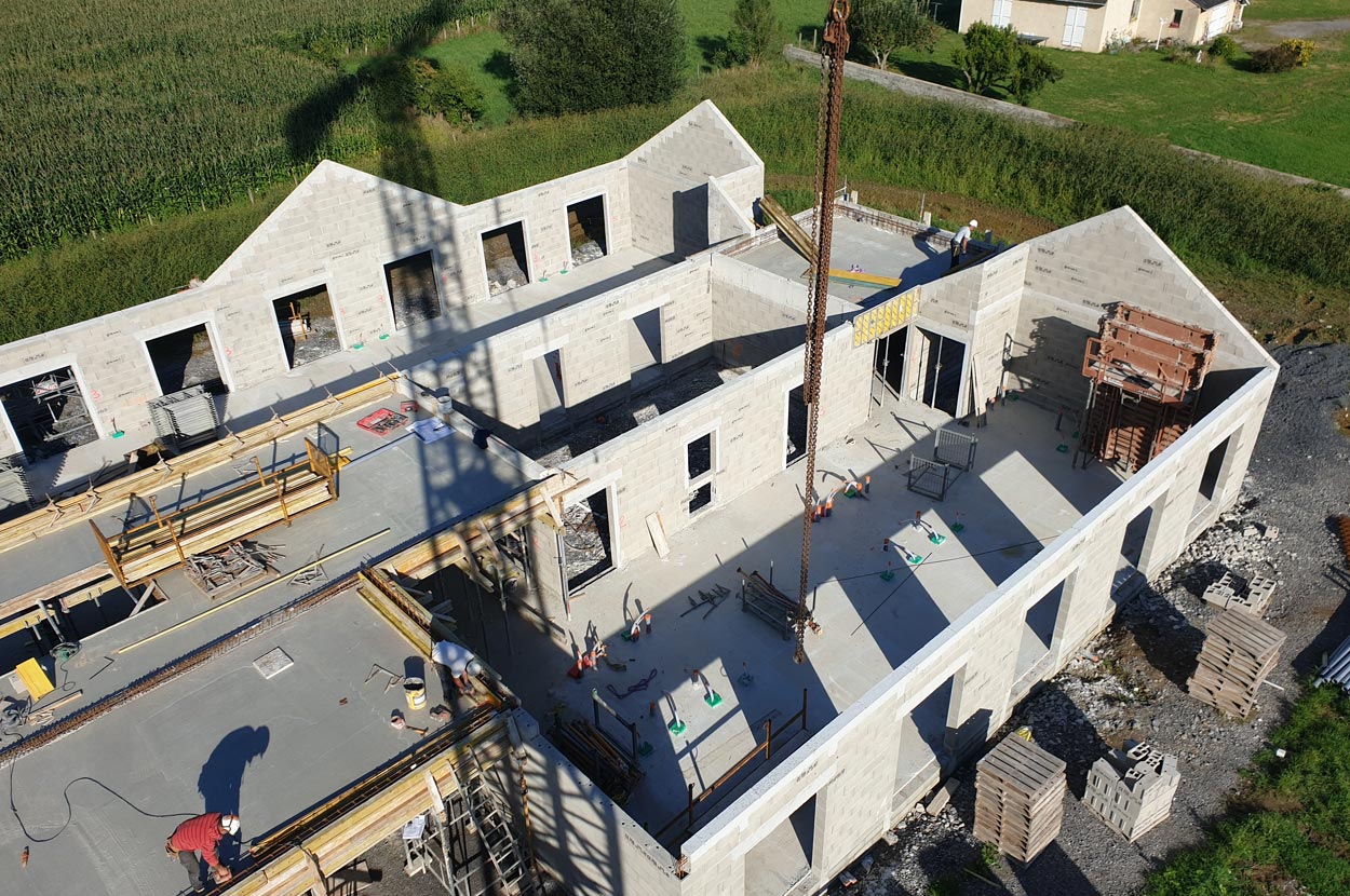 Construction neuve 64, Construction neuve Côte basque, Construction neuve Oloron, Entreprise générale batiment 64, Entreprise générale batiment Côte basque, Entreprise générale batiment Oloron, Génie civil 64, Génie civil Côte basque, Génie civil Oloron, Maçonnerie générale 64, Maçonnerie générale Côte basque, Maçonnerie générale Oloron, Platrerie 64, Platrerie Côte basque, Platrerie Oloron, Rénovation batiment 64, Rénovation batiment Côte basque, Rénovation batiment Oloron, Vielles pierres 64, Vielles pierres Côte basque, Vielles pierres Oloron